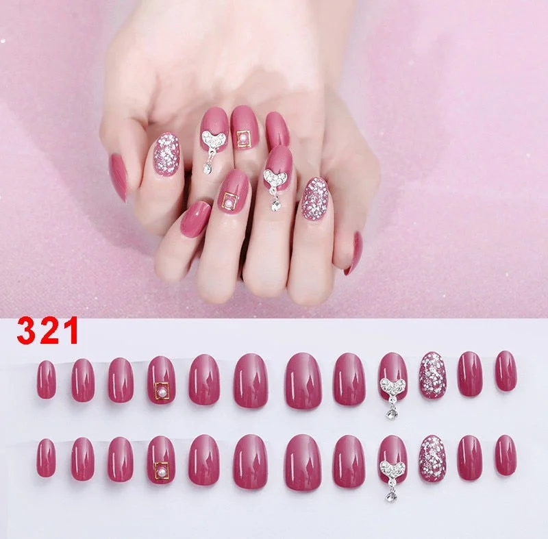 24Pcs Fake Fingernails Full Cover Short Round Press on Nails Dripping Shape Heart Pendant Nail Tips Wearable Fake Art with Glue-Nail Inspo