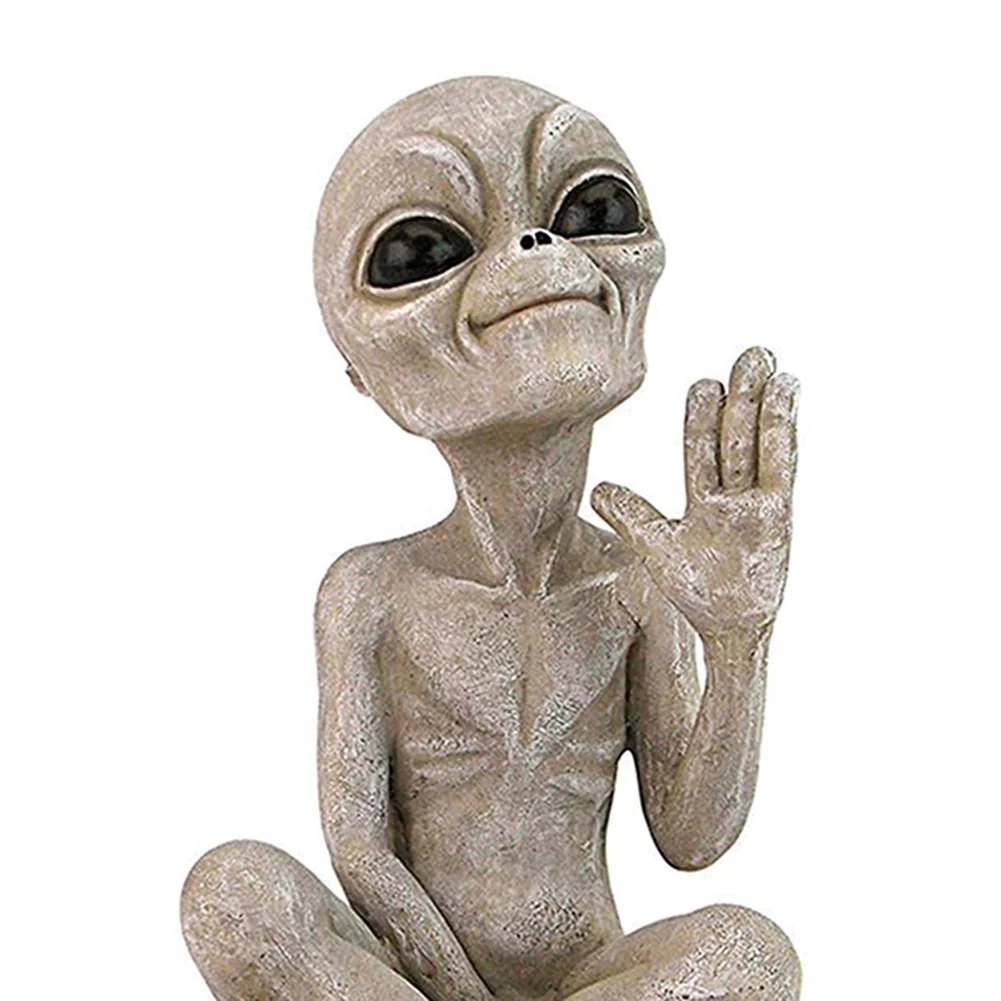 Resin Outer Space Alien Statue Outdoor Garden Figurine Alien Martians Decor
