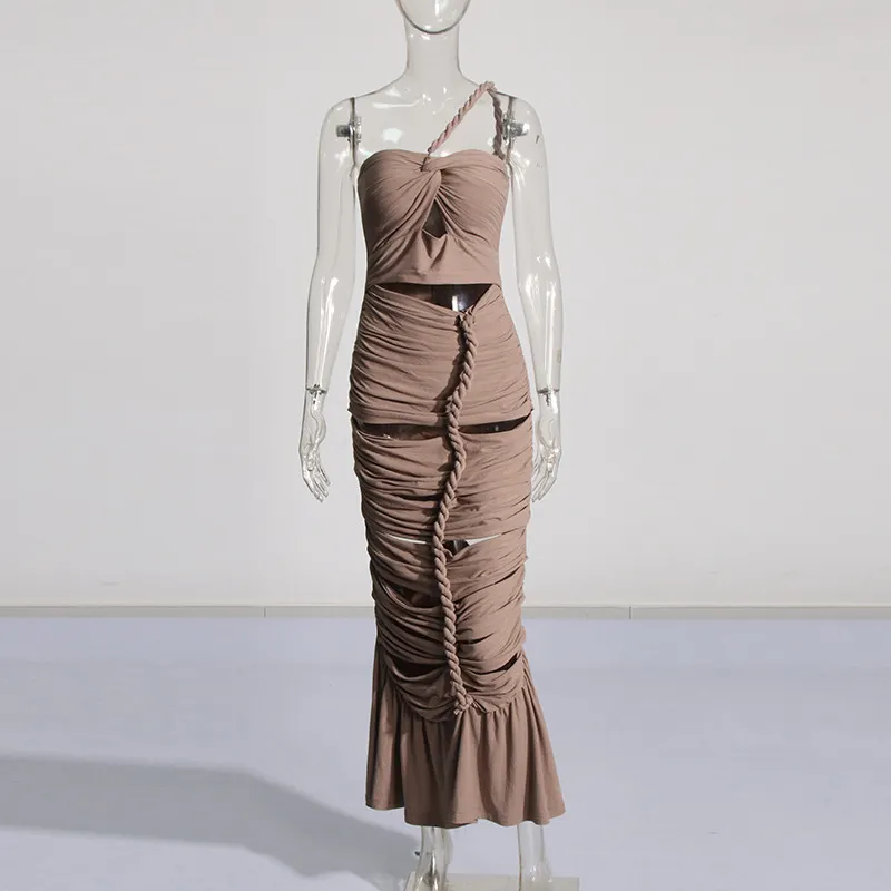 Brownm Spring 2025 New One-Shoulder Hollow Design Folds Slimming Bandages Dress Dress