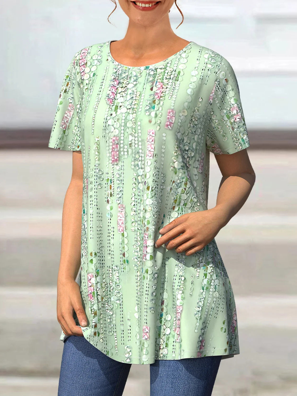 Women's Short Sleeve Scoop Neck Graphic Top