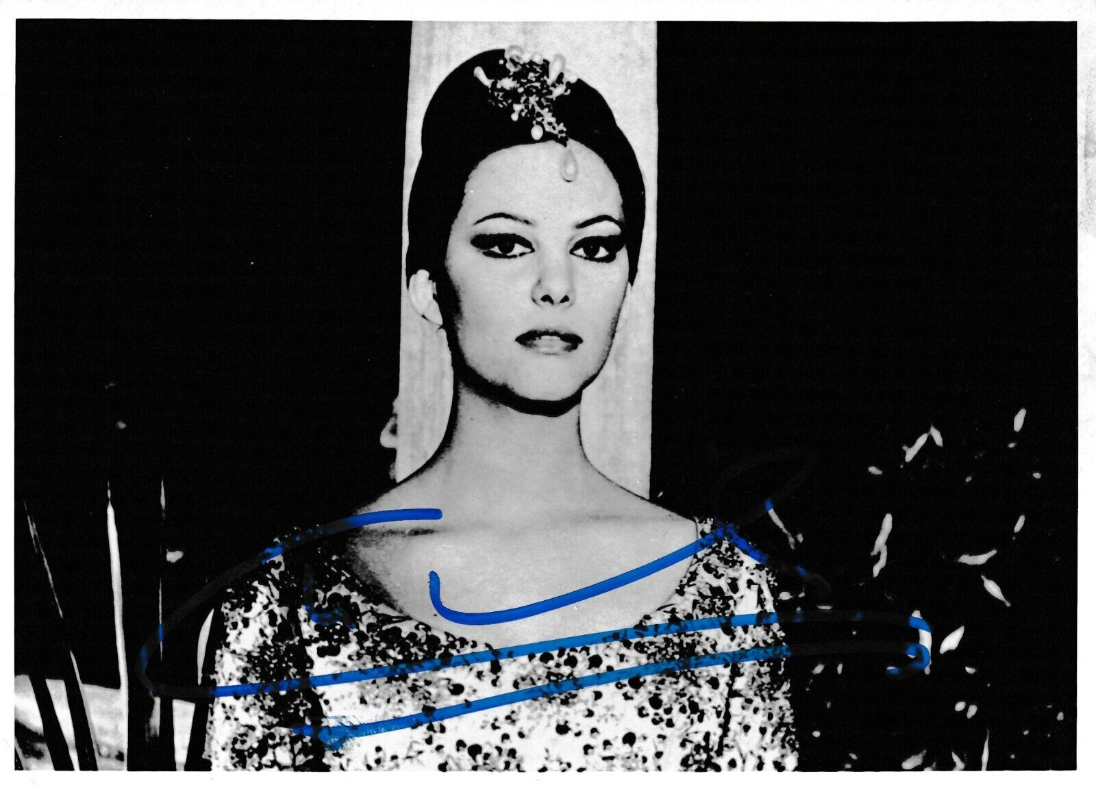 CLAUDIA CARDINALE b1938 signed The Pink Panther The Princess 5x7 pic