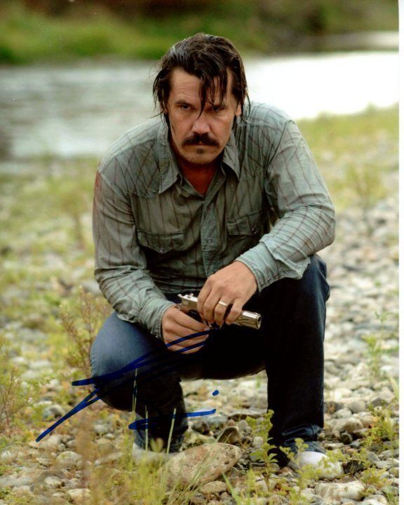 JOSH BROLIN signed autographed NO COUNTRY FOR OLD MEN LLEWELYN MOSS Photo Poster painting