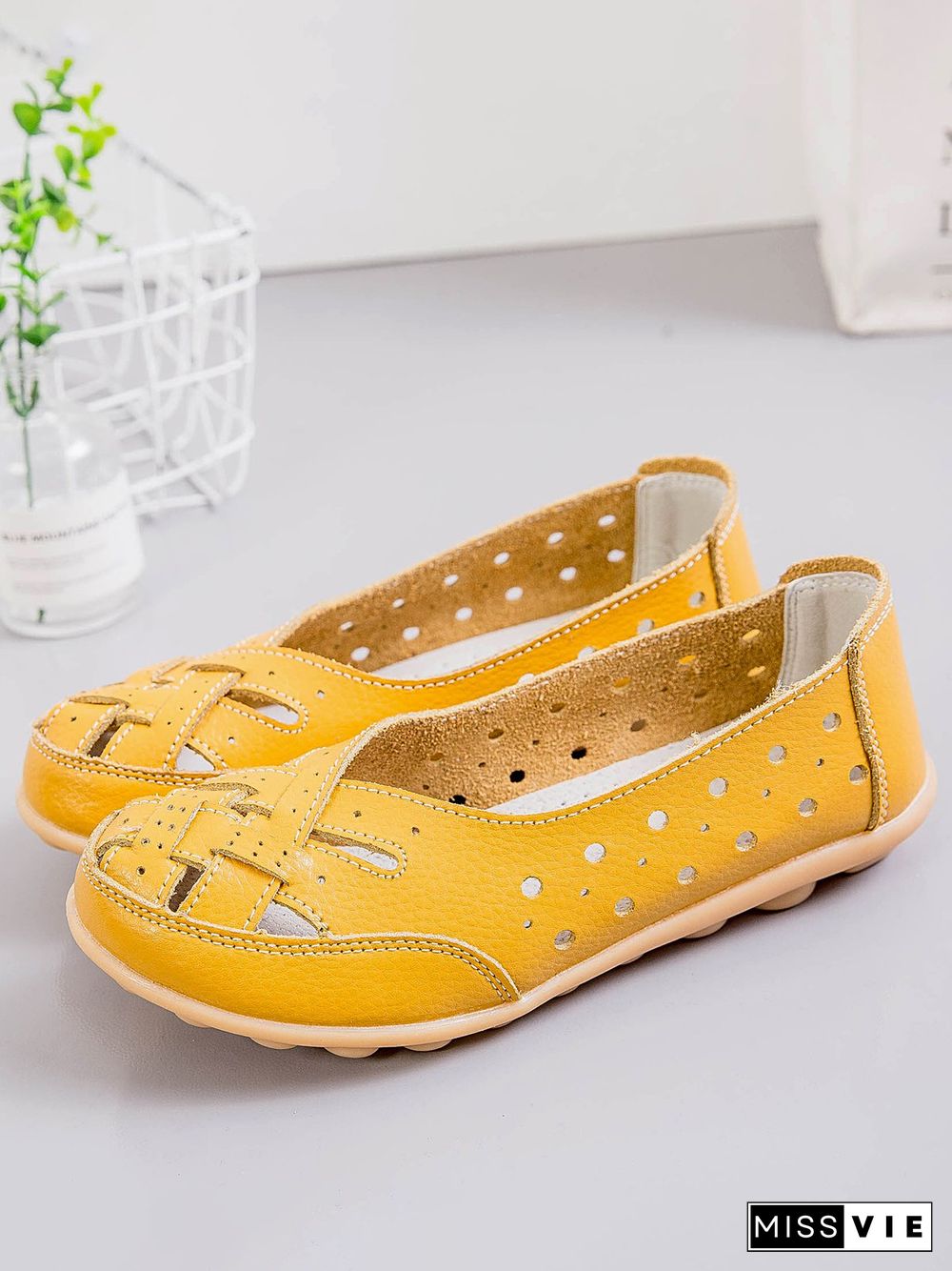 Hollow Leather Soft Sole Shoes