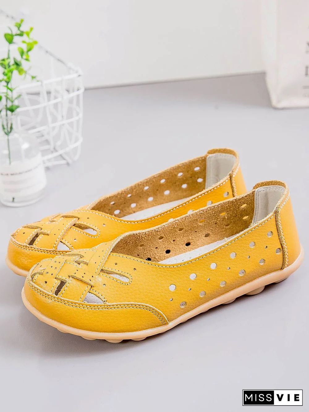 Hollow Leather Soft Sole Shoes