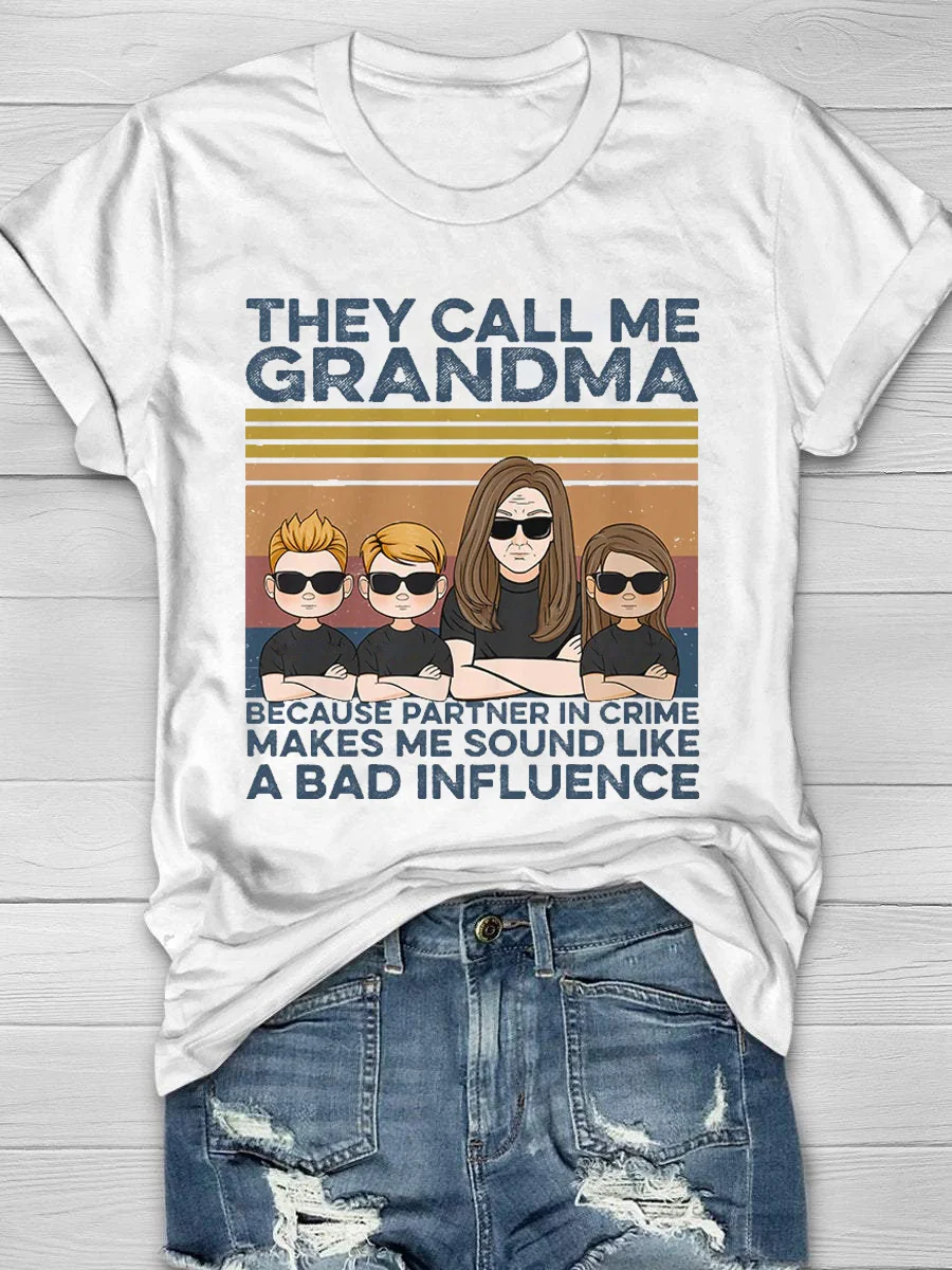 Grandma And Grandchildren Print Short Sleeve T-Shirt