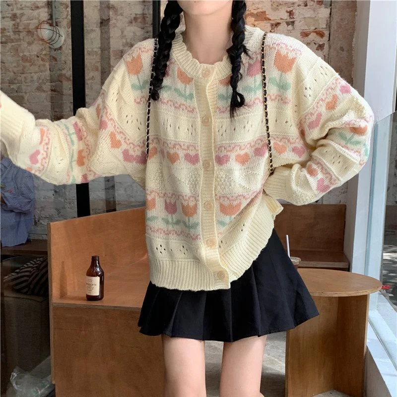 Uveng Uveng Autumn's New Retro Love-Loving Wreavage Hollow Spliced Antique Feel Loose Knitted Cardigan Women's Sweater Jacket