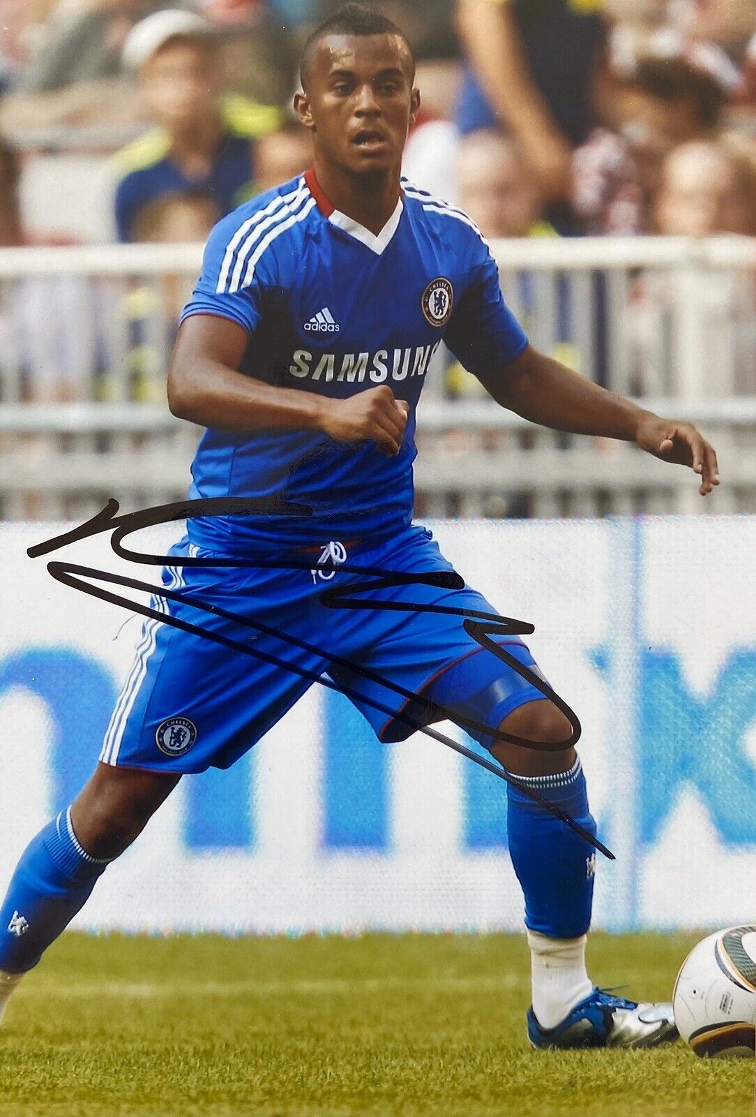 Ryan Bertrand Genuine Hand Signed 6X4 Photo Poster painting - Chelsea