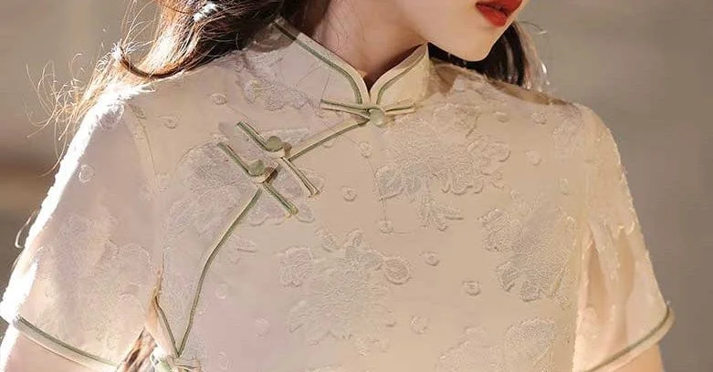 Spring and summer collection, chiffon midi Qipao