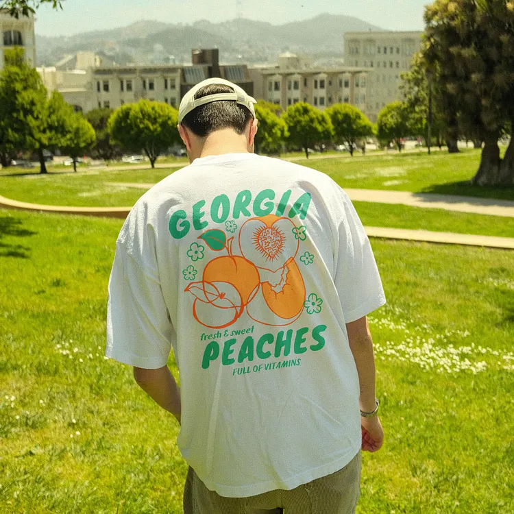 Georgia Fresh & Sweet Peaches Full Of Vitamins Printed Men's T-shirt