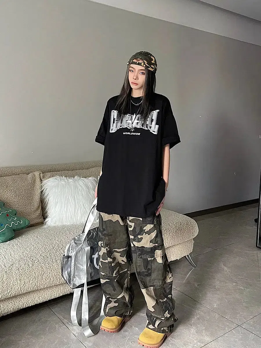 Brownm Shiny Star Worldwide Tee