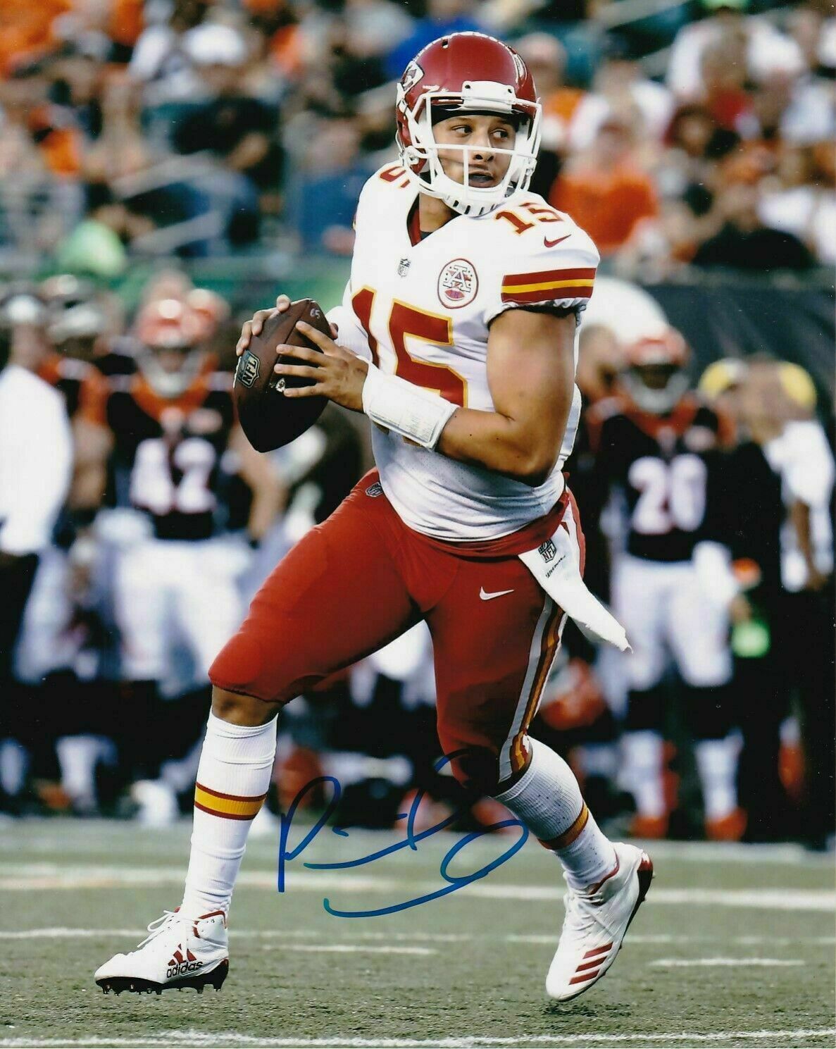 Patrick Mahomes Autographed Signed 8x10 Photo Poster painting Kansas City Chiefs REPRINT