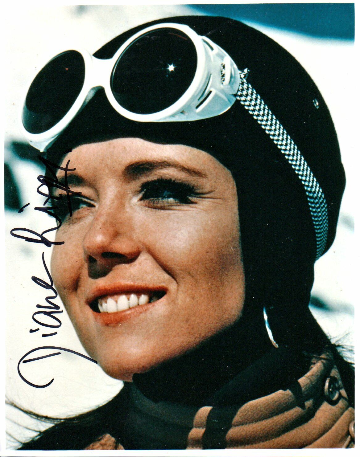 Hand Signed Diana Rigg Photo Poster painting 10 x 8 Photo Poster painting OHMSS James Bond Autograph Sticker COA