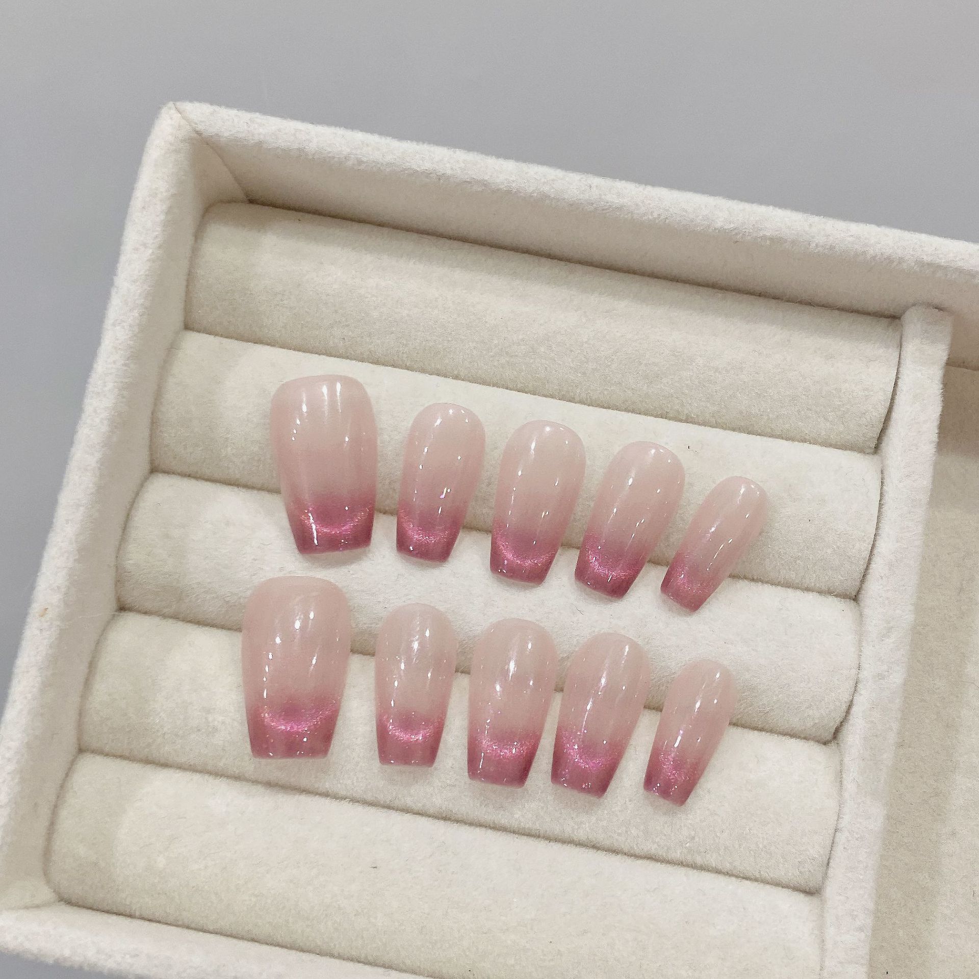 Dopamine Dual-Color Cat Eye Nails