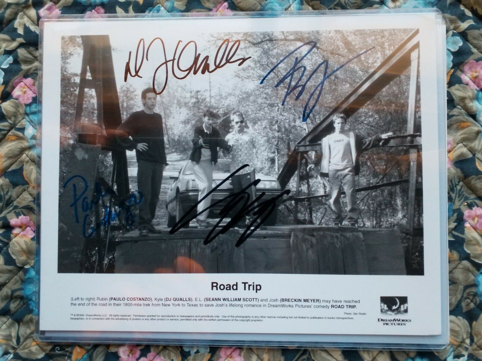 Road Trip Breckin Meyer Seann Scott Paulo Costanzo DJ Qualls Autographed 8 x 10