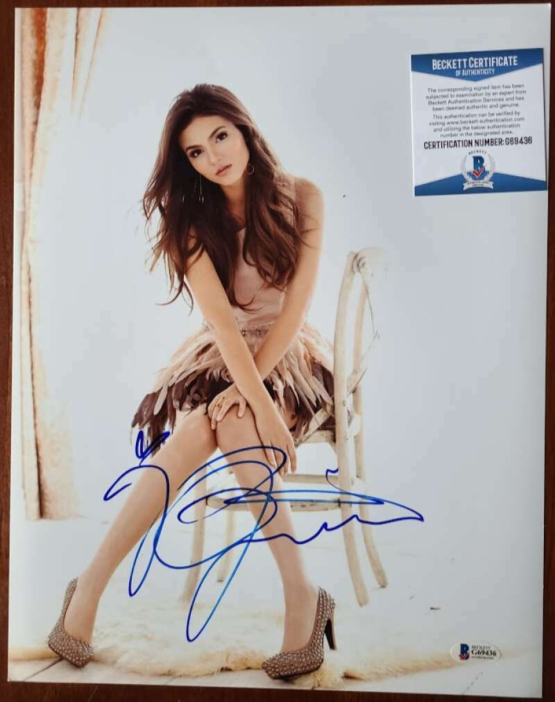 Victoria Justice BAS Beckett Coa Signed 11x14 Photo Poster painting Autograph