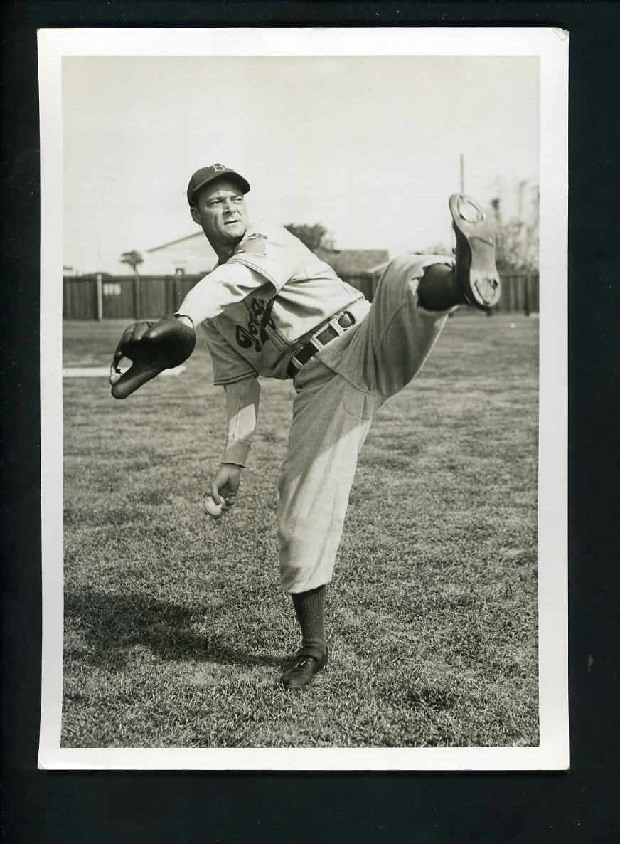 Luke Hamlin 1939 Press Photo Poster painting Brooklyn Dodgers