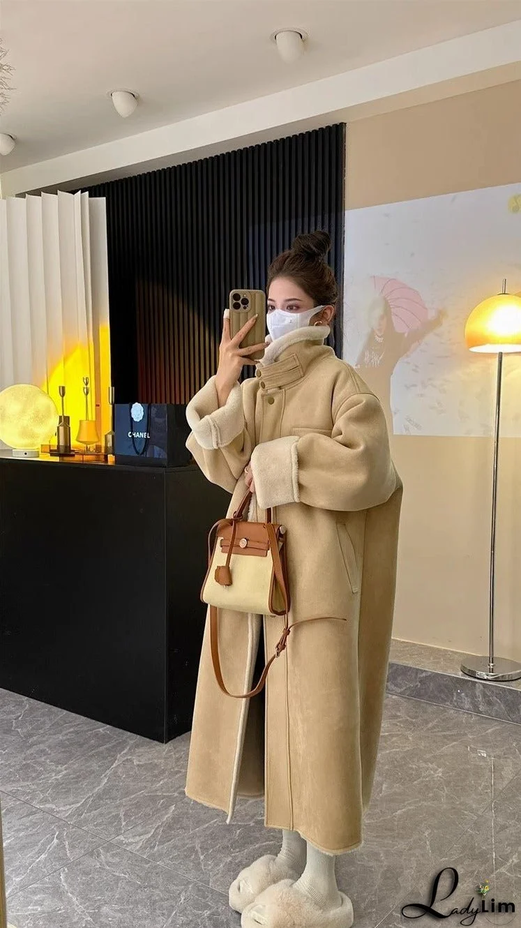 Fashionable and Minimalist winter Coat