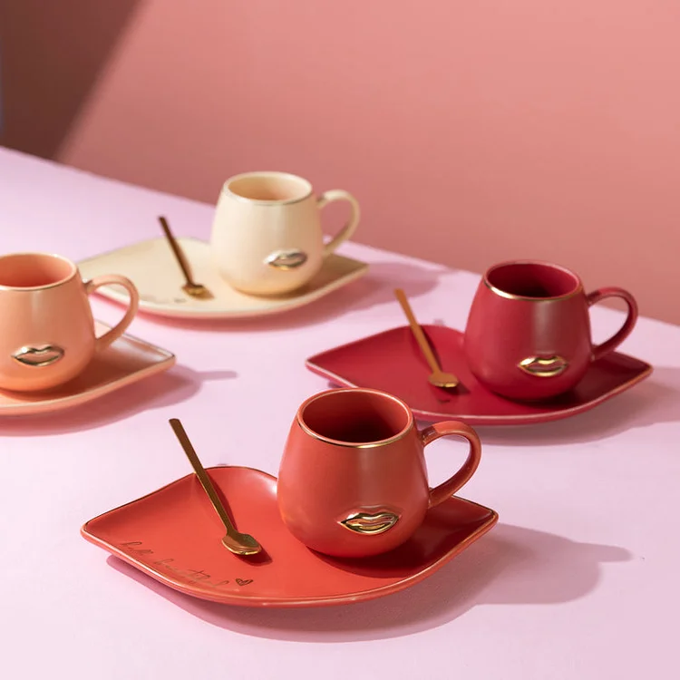 Mesmerizing Lips Tea & Coffee Cup With Tray - Appledas