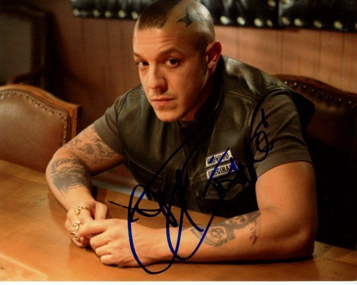 THEO ROSSI signed autographed SONS OF ANARCHY JUAN CARLOS JUICE ORTIZ Photo Poster painting