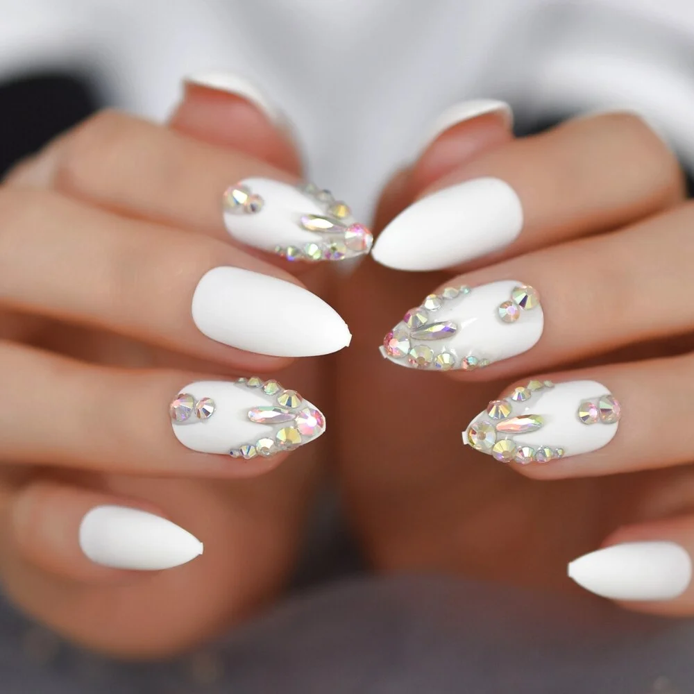 Medium-Short Almond Pure White With Fake Diamond Rhinestones Decoration Nails False Nails Tip FIngernails Press On Nails Charmin