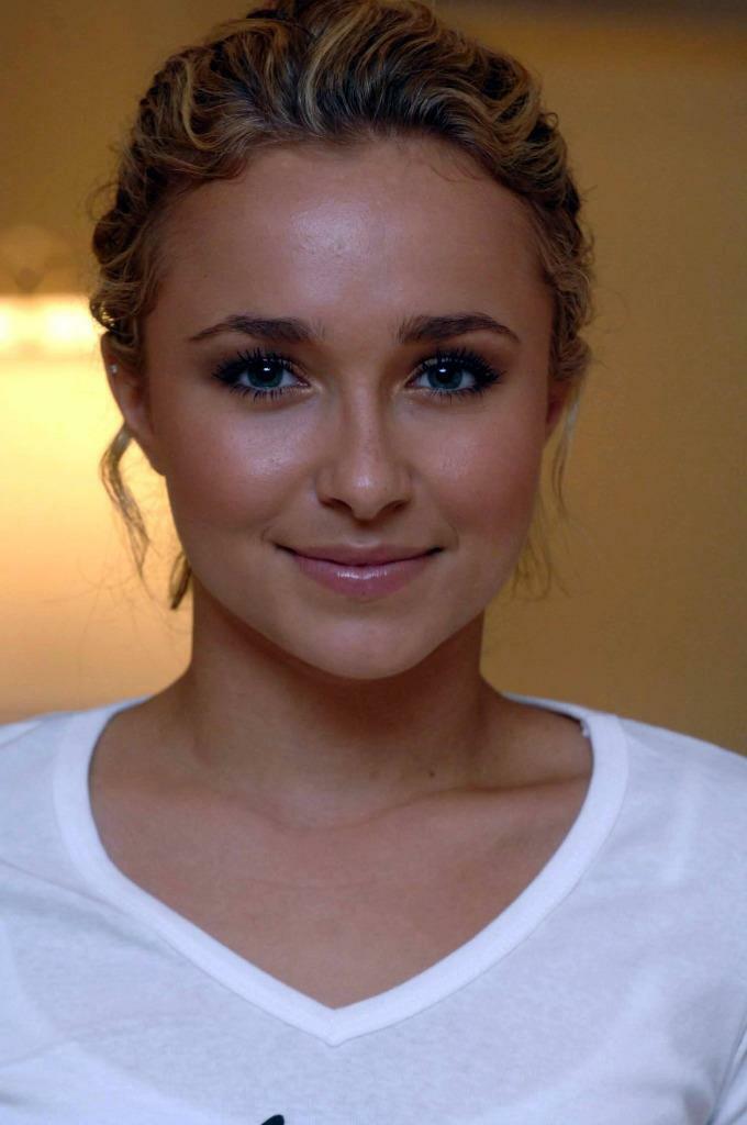 Hayden Panettiere 8x10 Picture Simply Stunning Photo Poster painting Gorgeous Celebrity #20