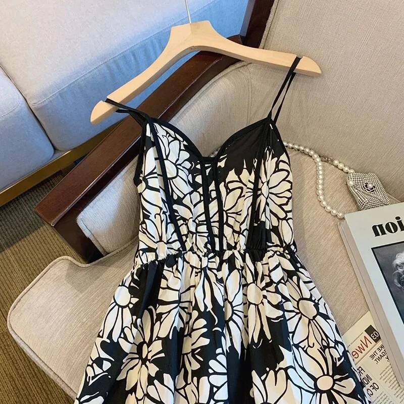 Ueong Women Summer Sexy Backless V-Neck Floral Print Suspender Dresses Vestido 2023 Spring French Vintage Party Dresses Female Vestido