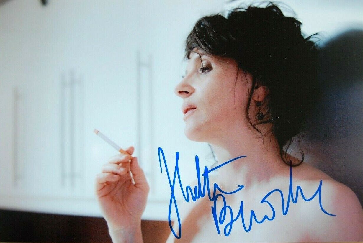 JULIETTE BINOCHE In-Person Signed Autographed Photo Poster painting RACC COA Fire High Life