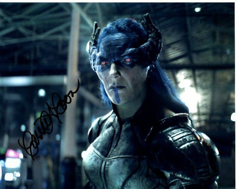 Carrie coon signed avengers infinity war proxima midnight 8x10 Photo Poster painting