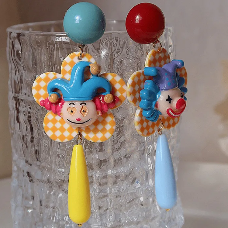 Retro Contrast Color Clown Pendant Earrings