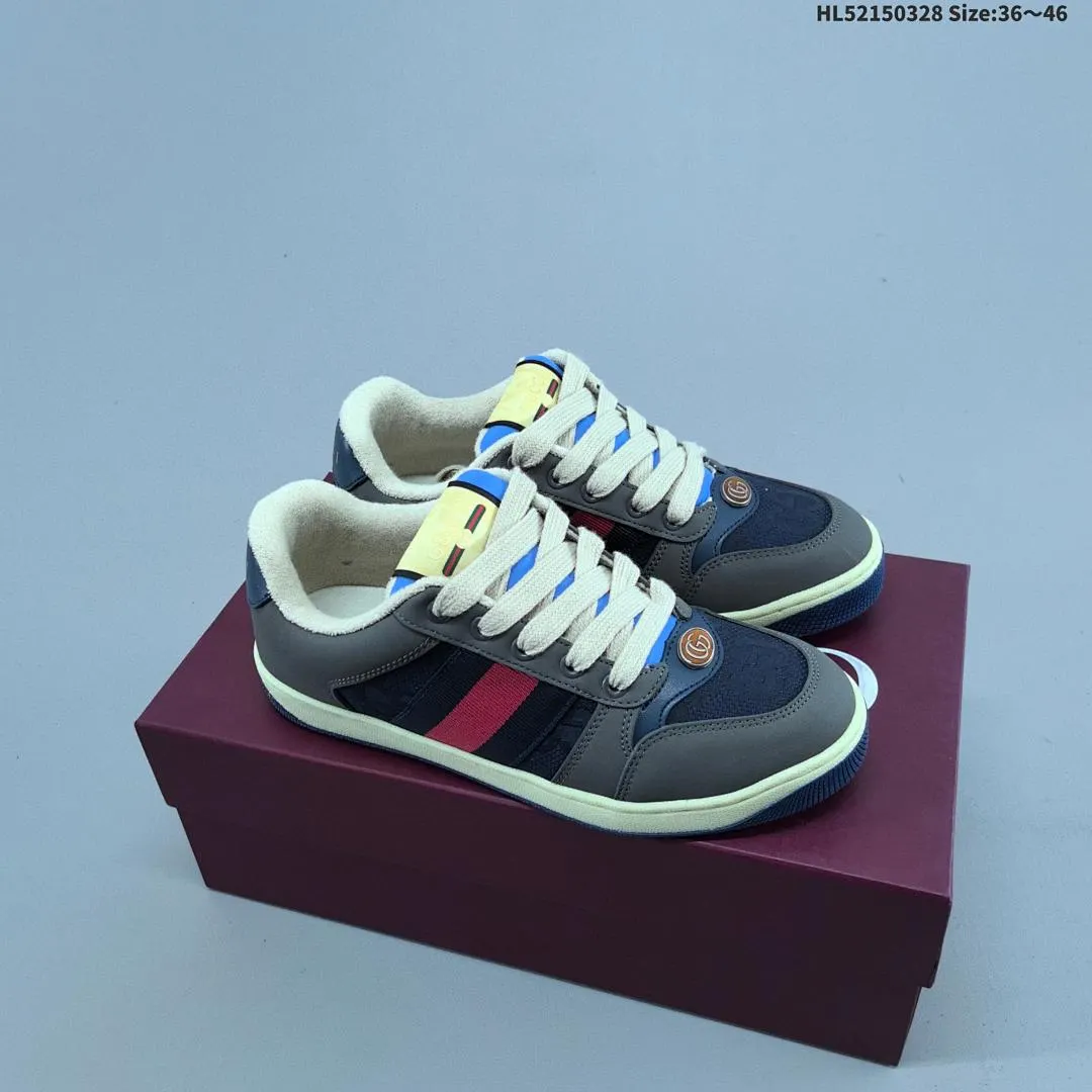 Classic prototype retro style versatile distressed plaid shoes, featuring a retro academic look. 