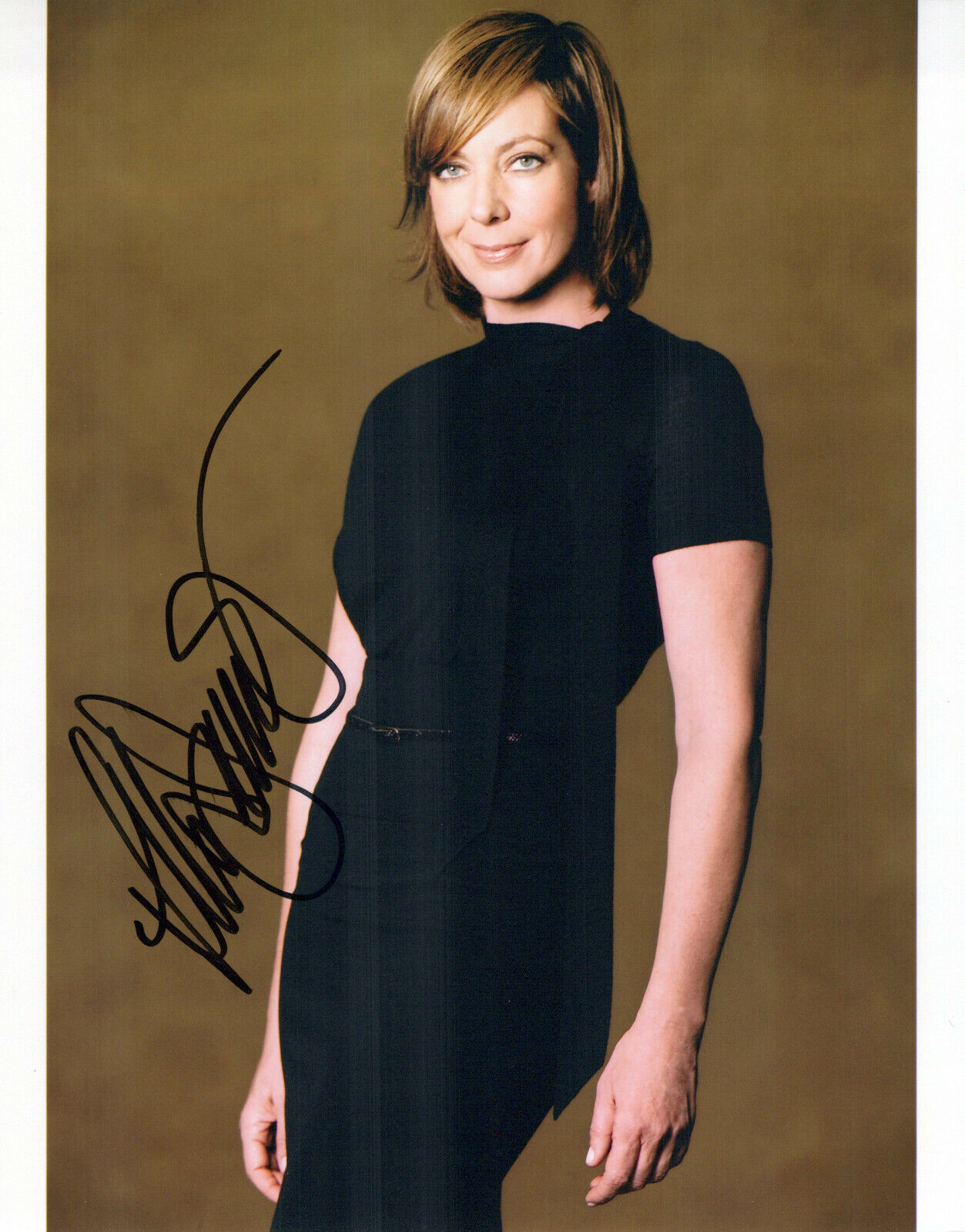 Allison Janney glamour shot autographed Photo Poster painting signed 8x10 #1