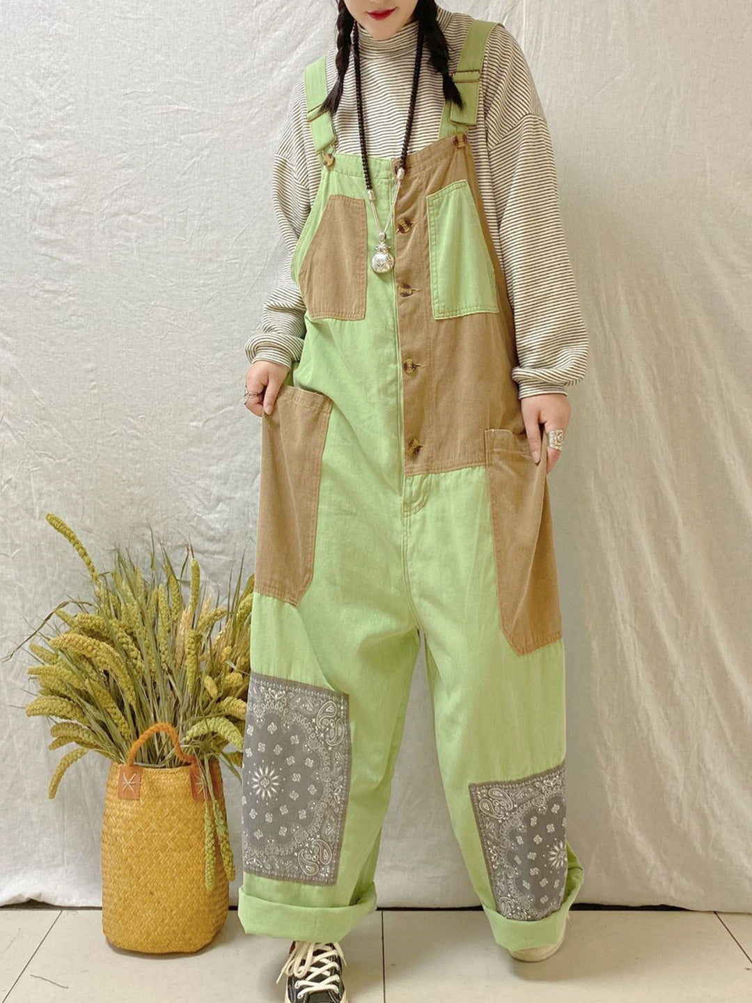 Women Half Sleeve V-neck Solid Color Dress