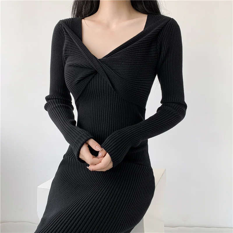 Ueong V-Collar Long-Sleeved Knitted Dress Skirt Autumn And Winter 2024 New Sweater Skirt
