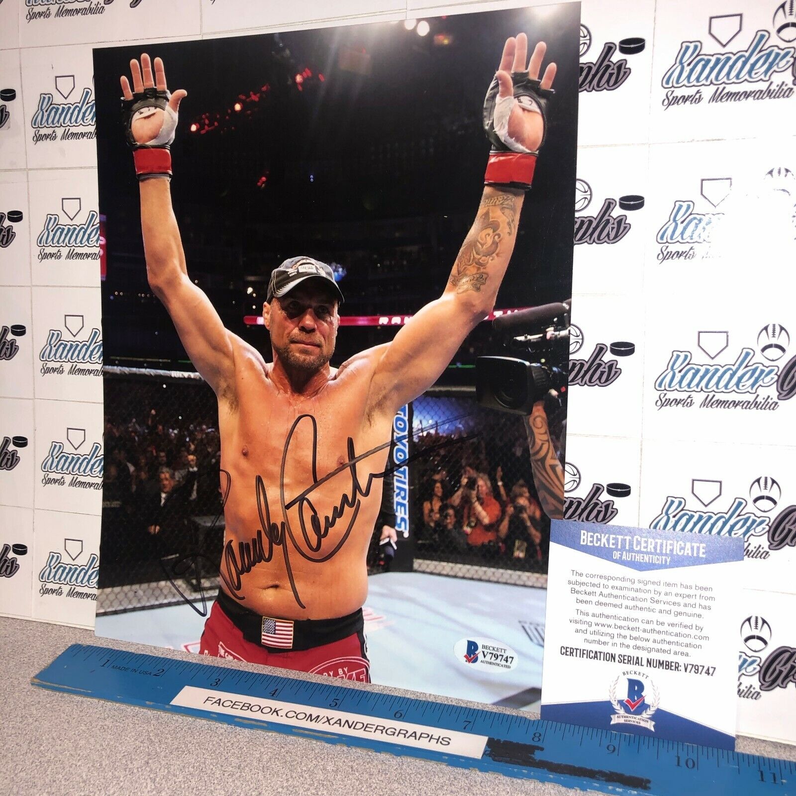 RANDY COUTURE UFC MMA SIGNED AUTOGRAPHED 8X10 Photo Poster paintingGRAPH-BECKETT COA BAS