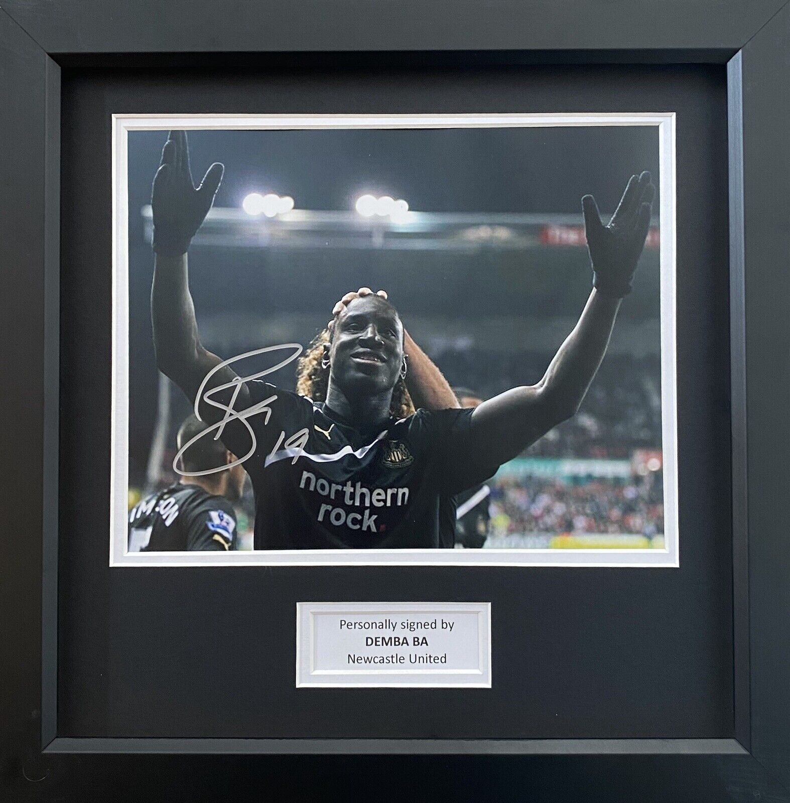 Demba Ba Genuine Hand Signed Newcastle United Photo Poster painting In 14x11 Frame Display