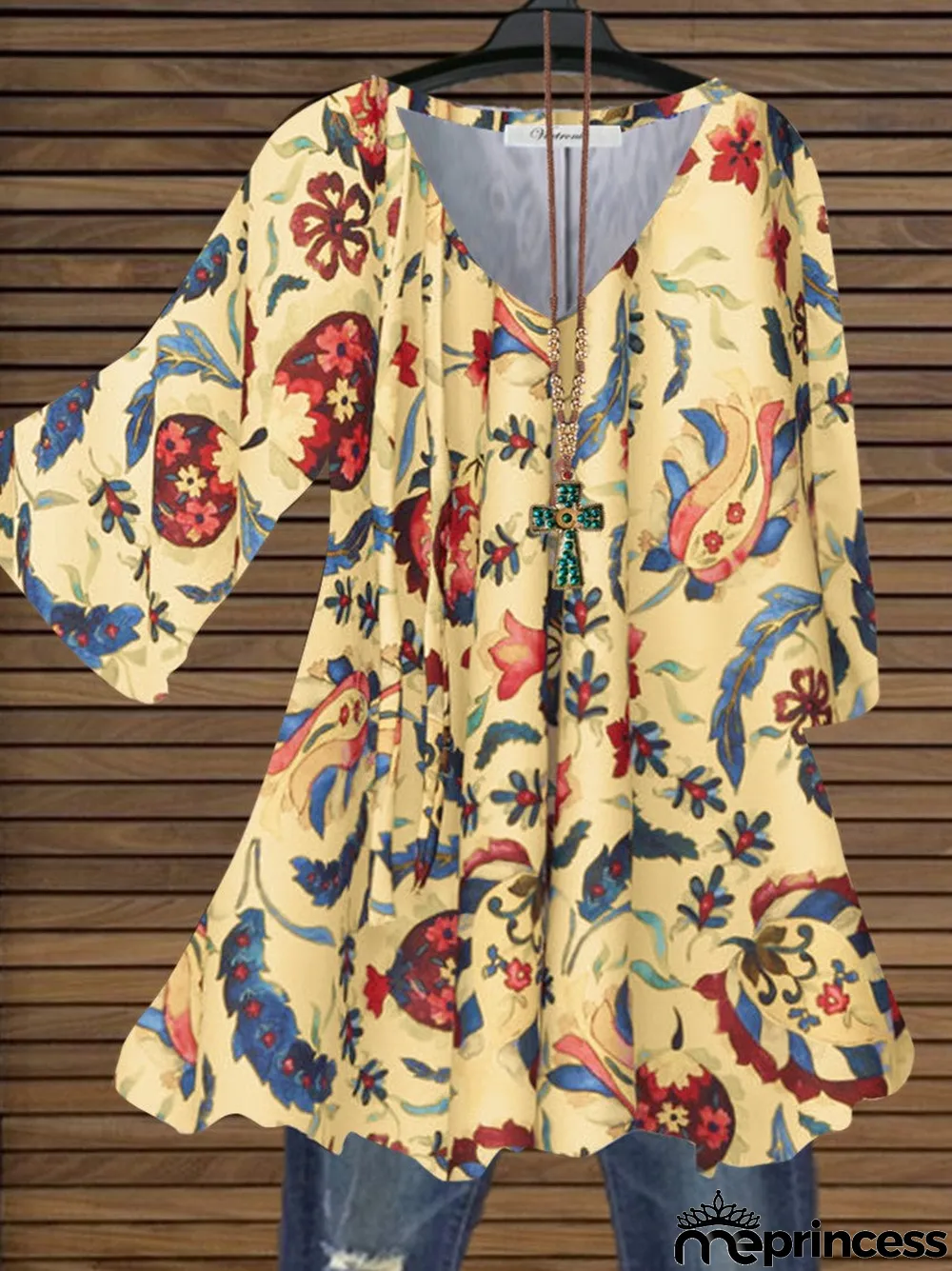 Women 3/4 Sleeve V-neck Floral Printed Graphic Top