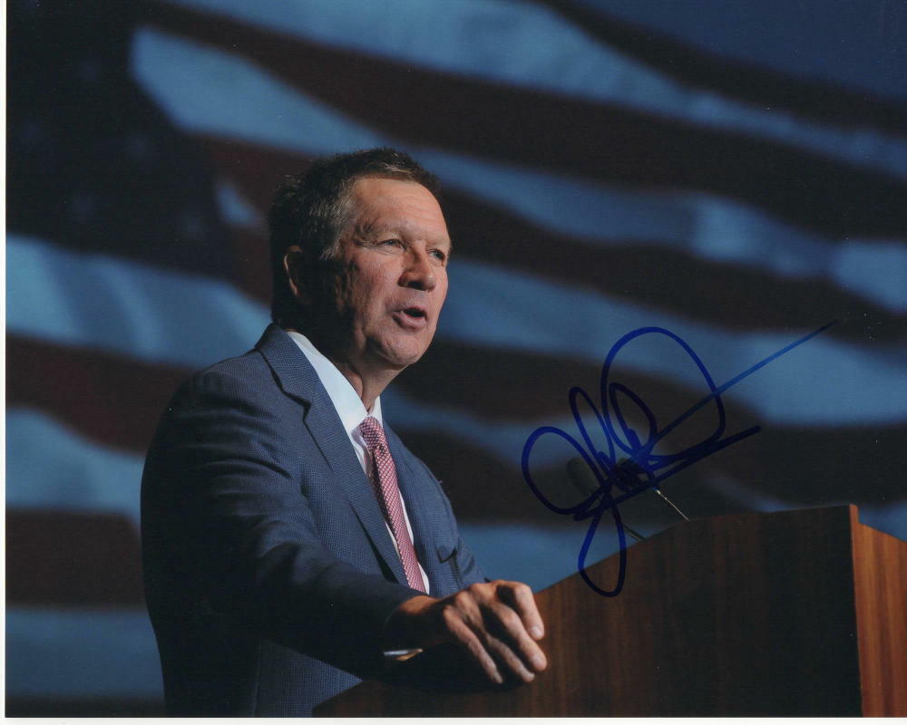 JOHN KASICH SIGNED AUTOGRAPH 8X10 Photo Poster painting - OHIO GOVERNOR, 2020, DONALD TRUMP