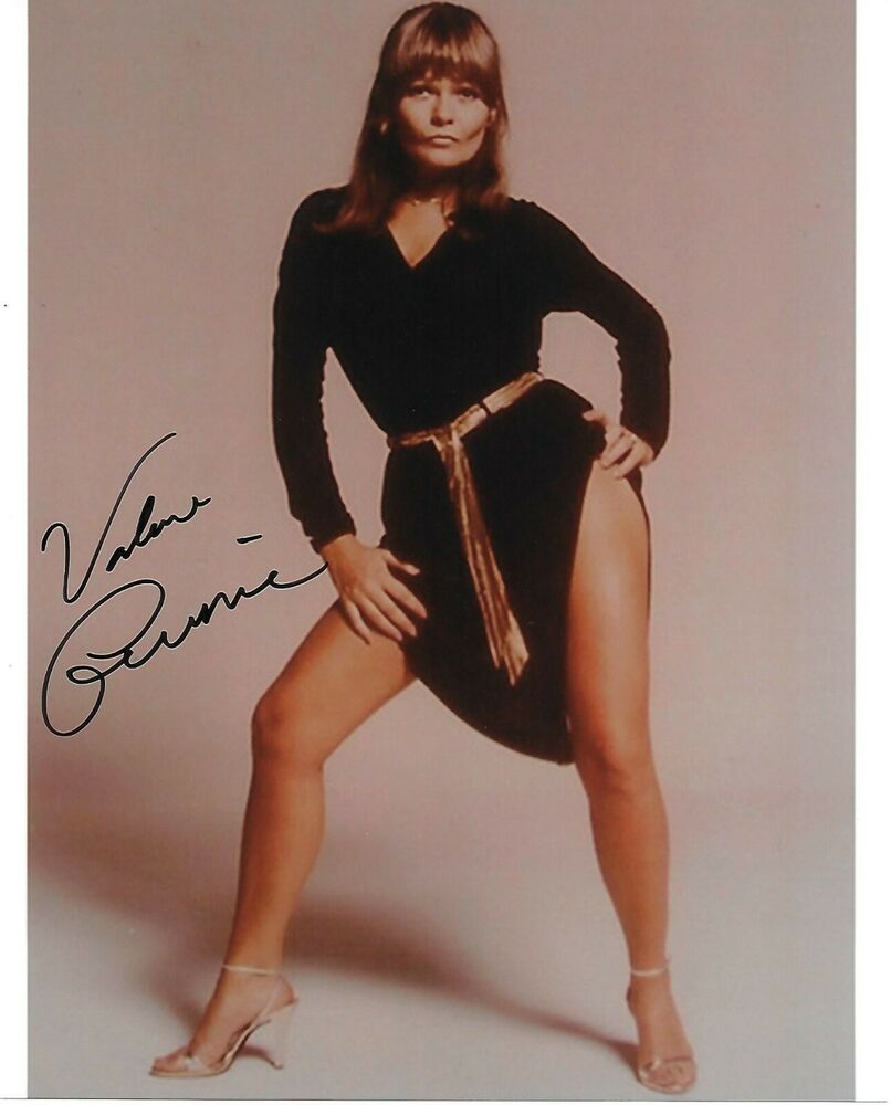 Valerie Perrine Original Autographed 8X10 Photo Poster painting