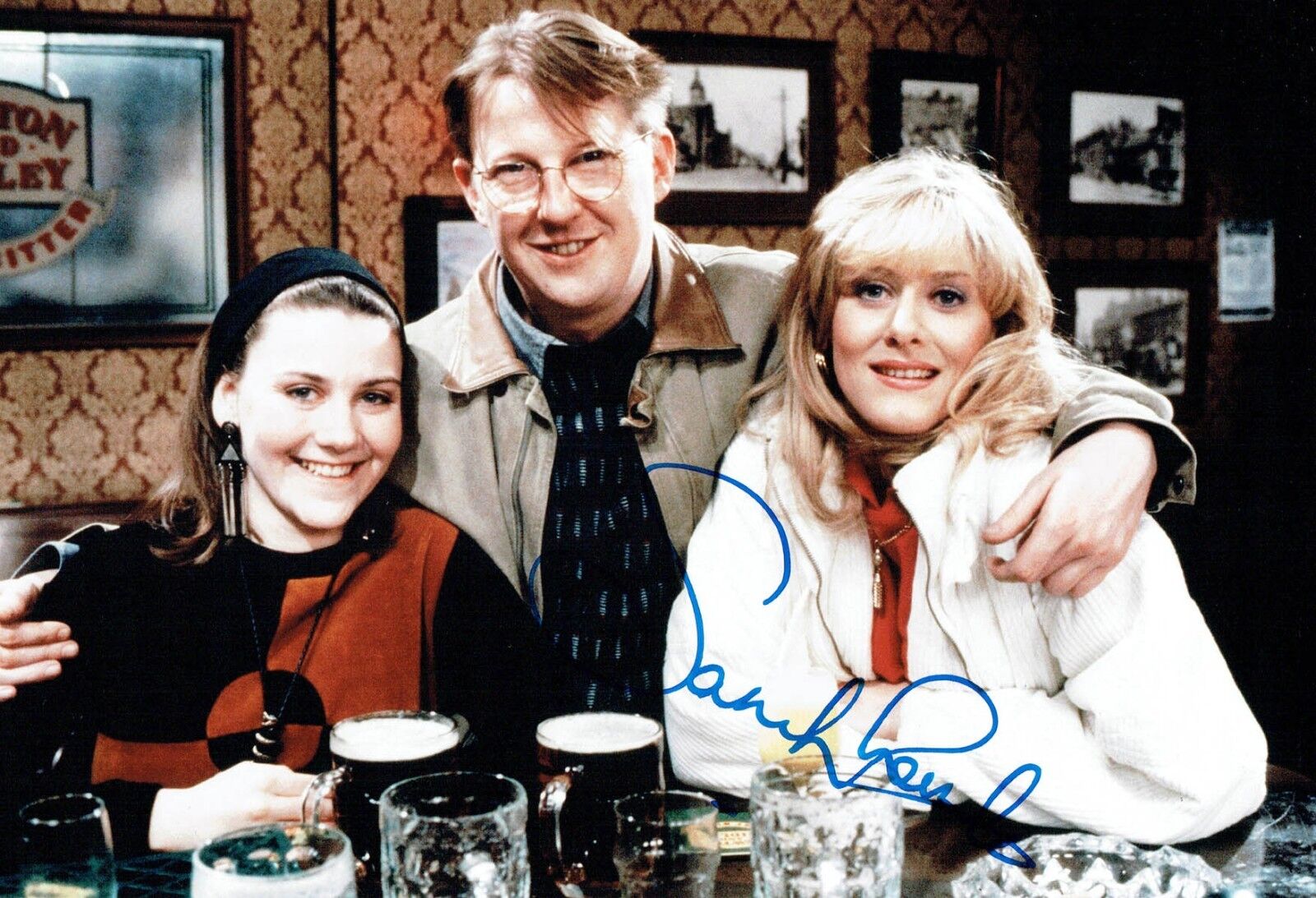 Sarah LANCASHIRE SIGNED 12x8 Photo Poster painting AFTAL Autograph COA Coronation Street