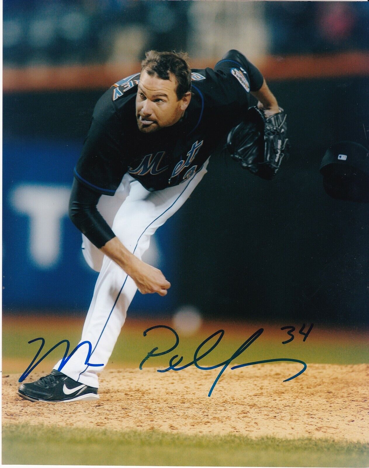 MIKE PELFREY NEW YORK METS ACTION SIGNED 8x10