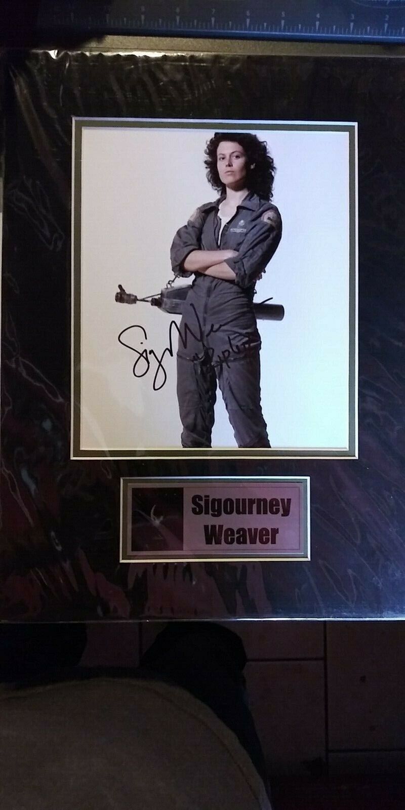 Sigourney Weaver signed 8x10.