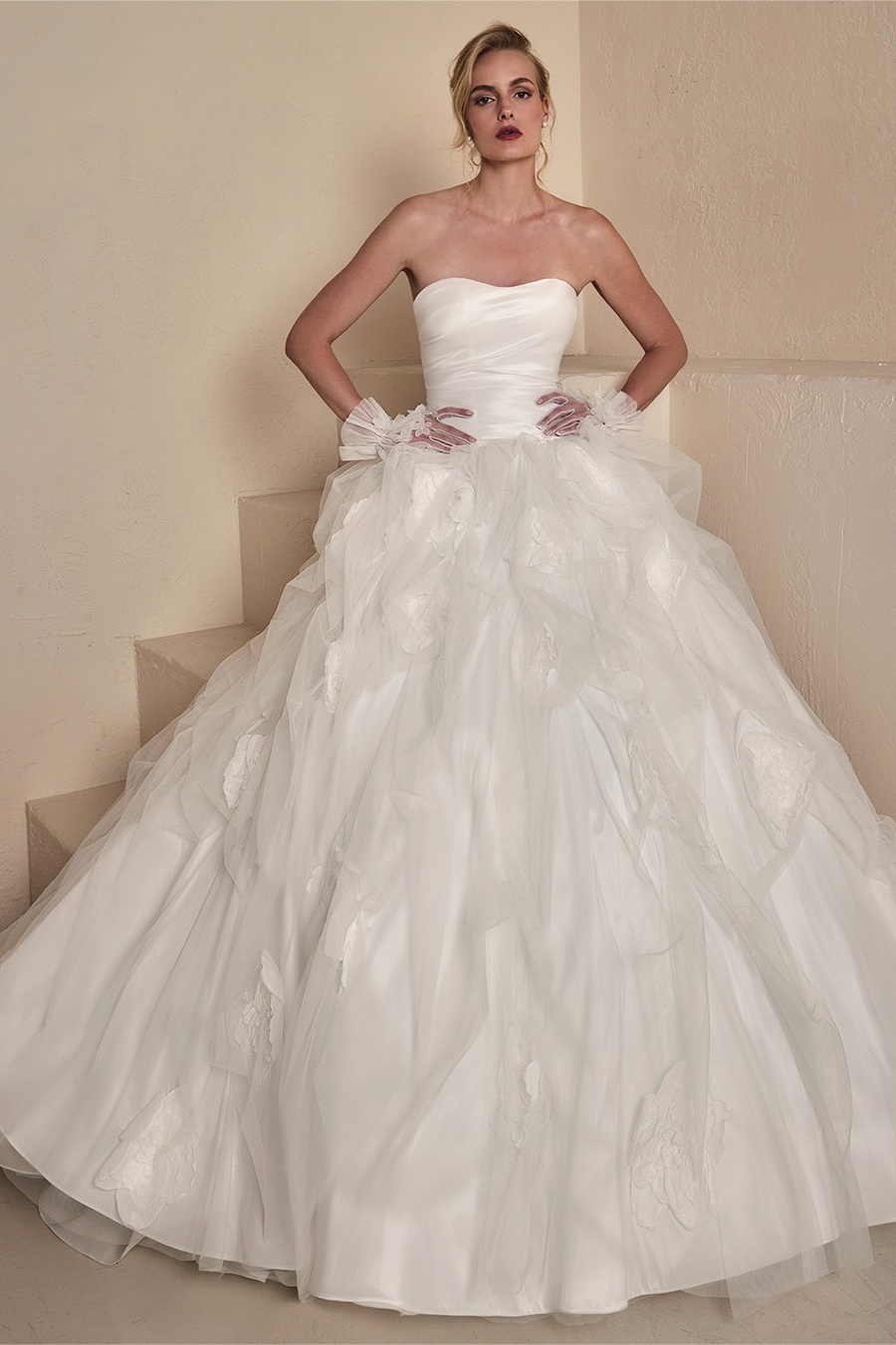 Ovlias Romantic Strapless Applique Tulle Layered Formal Wedding Dress LY0514