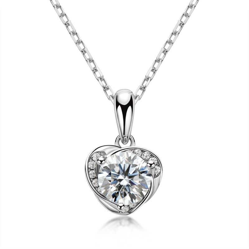 Moissanite Diamonds 1ct Heart  Necklaces