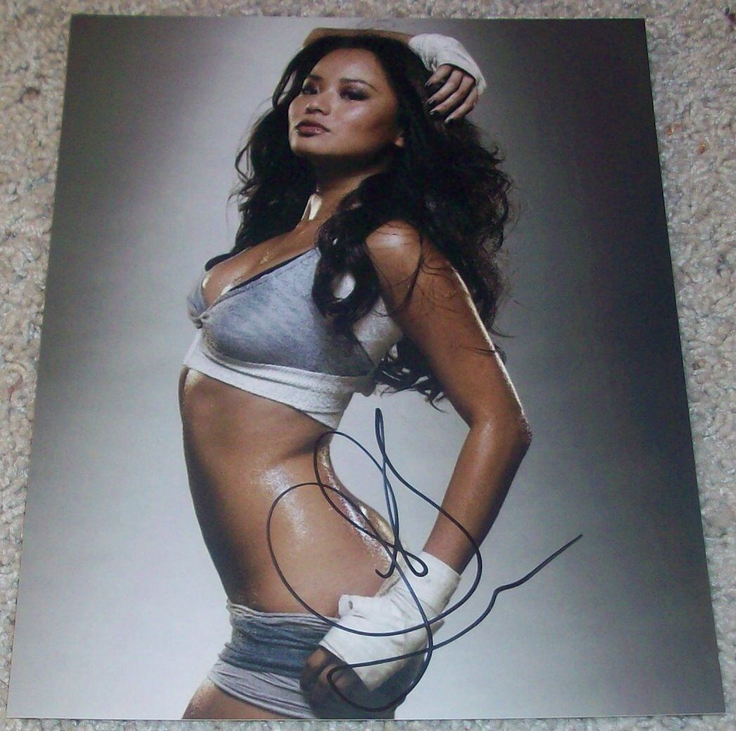 JAMIE CHUNG SIGNED AUTOGRAPH ONCE UPON A TIME SUCKER PUNCH 8x10 Photo Poster painting A w/PROOF