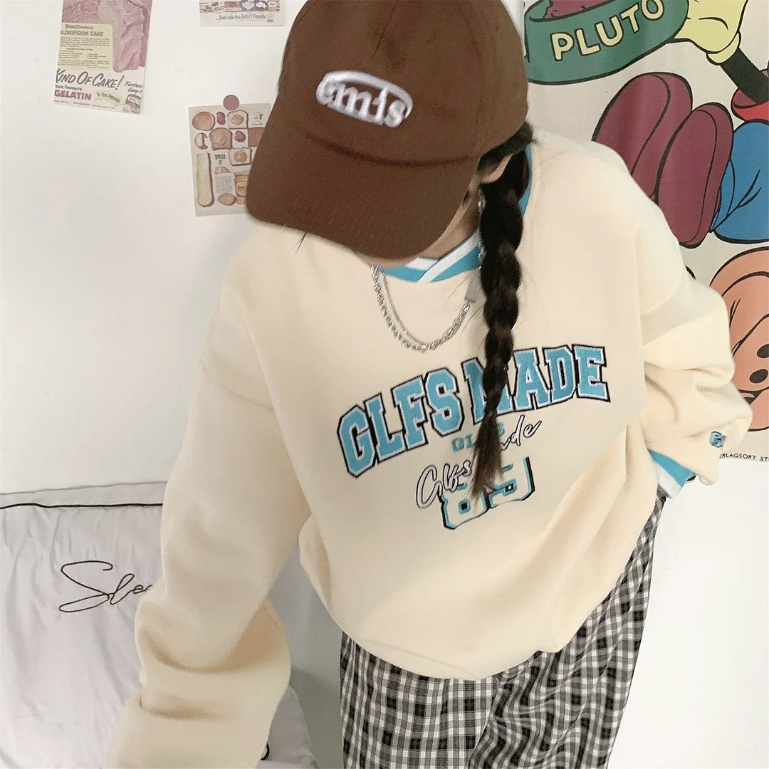 Autumn Winter Aesthetic Retro Streetwear Letter Embroidery Plus Velvet Women Sweatshirts Chic Harajuku V-Neck Pullover Oversized