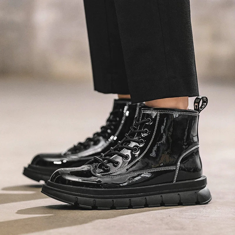 Men's Round Toe Lacquered Lace-up Short Boots