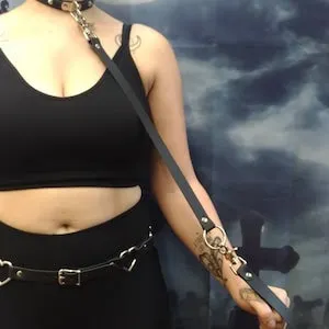 pornhint Pornhint Leash Laisse genuine leather - Leash black leather bondage leash with O rings removable handle and Metal clip