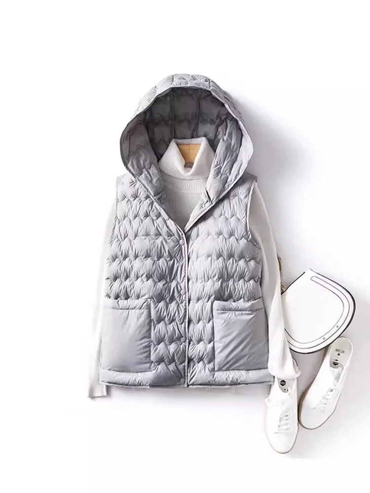 Toloer 90 White Duck Down Light Down Inside The Female 2024 Autumn / Winter New Fashion Hat Wavy Grain Casual Thermal Vest-Outfit Ideas