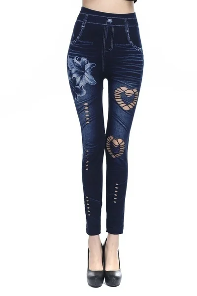 Women's Seamless Cotton Lily Print Heart Cutout Cropped Pants