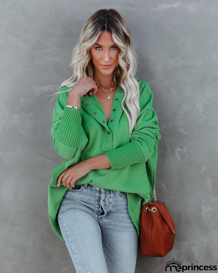 Versatile and airy Blouse